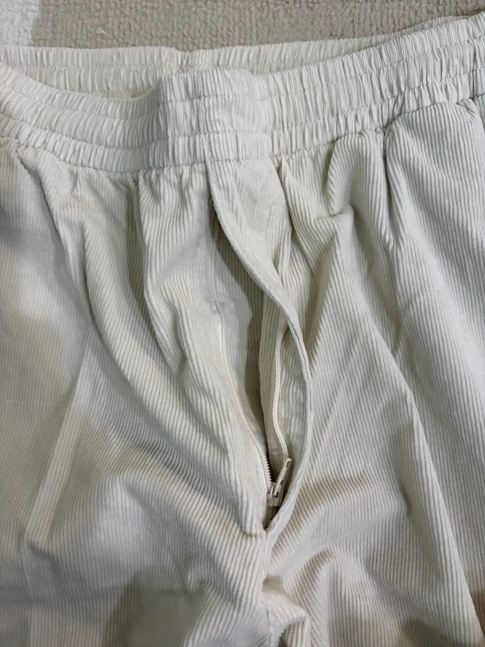 Uniqlo corduroy pants